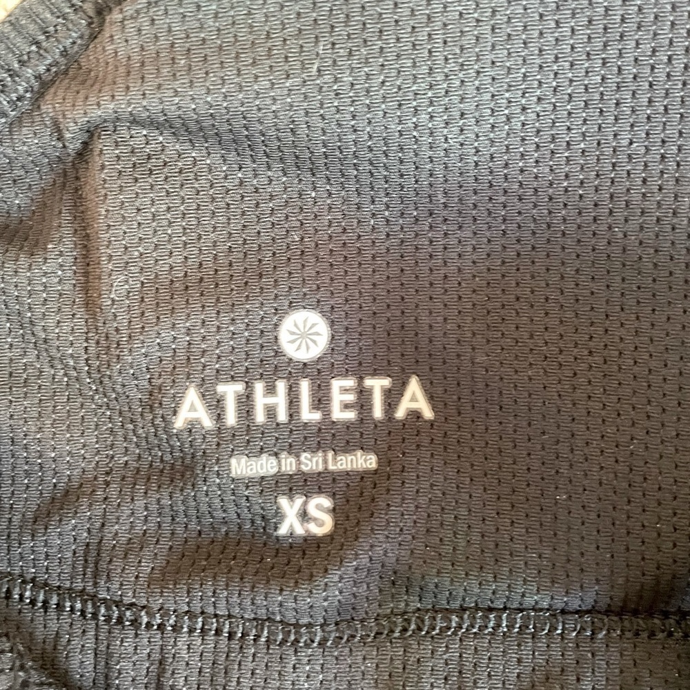 Athleta Sports Tank with Built-in Padding Black - Picture 7 of 7